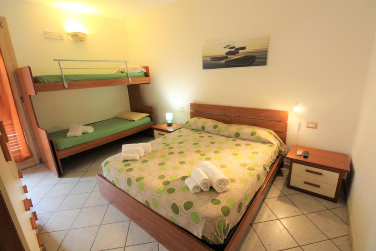 B&B Scoglio Di Pirro Climatizzato A 150 M Dalle Spiagge Salentine Torre San Giovanni Ugento Exteriör bild