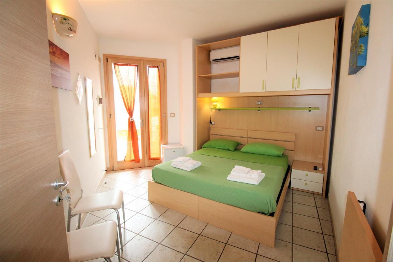 B&B Scoglio Di Pirro Climatizzato A 150 M Dalle Spiagge Salentine Torre San Giovanni Ugento Exteriör bild