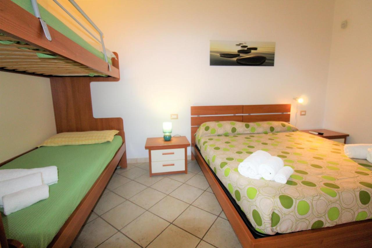 B&B Scoglio Di Pirro Climatizzato A 150 M Dalle Spiagge Salentine Torre San Giovanni Ugento Exteriör bild