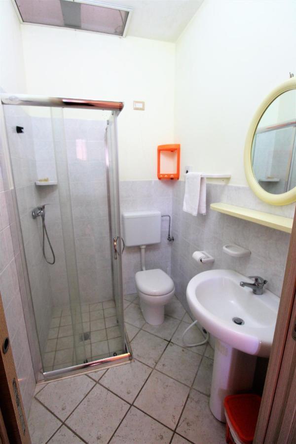 B&B Scoglio Di Pirro Climatizzato A 150 M Dalle Spiagge Salentine Torre San Giovanni Ugento Exteriör bild