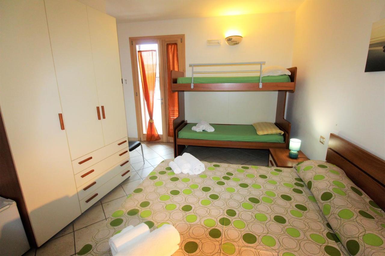 B&B Scoglio Di Pirro Climatizzato A 150 M Dalle Spiagge Salentine Torre San Giovanni Ugento Exteriör bild
