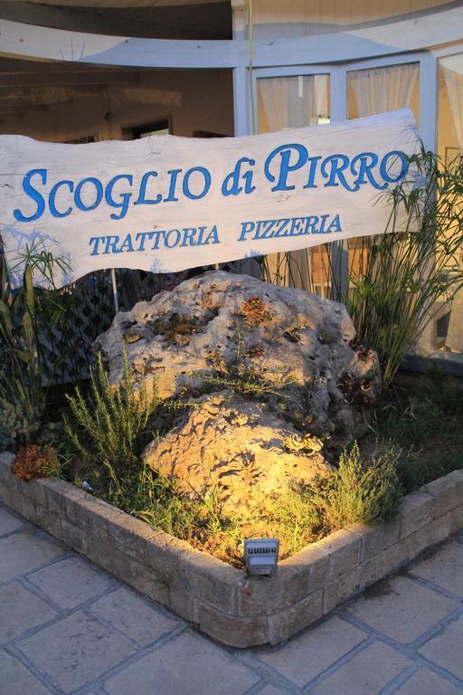 B&B Scoglio Di Pirro Climatizzato A 150 M Dalle Spiagge Salentine Torre San Giovanni Ugento Exteriör bild