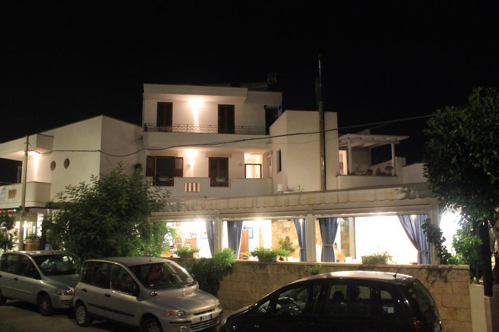 B&B Scoglio Di Pirro Climatizzato A 150 M Dalle Spiagge Salentine Torre San Giovanni Ugento Exteriör bild